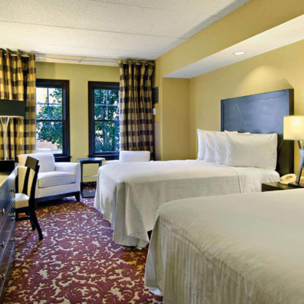 Sam'S Town Hotel & Gambling Hall, Tunica Robinsonville Room photo